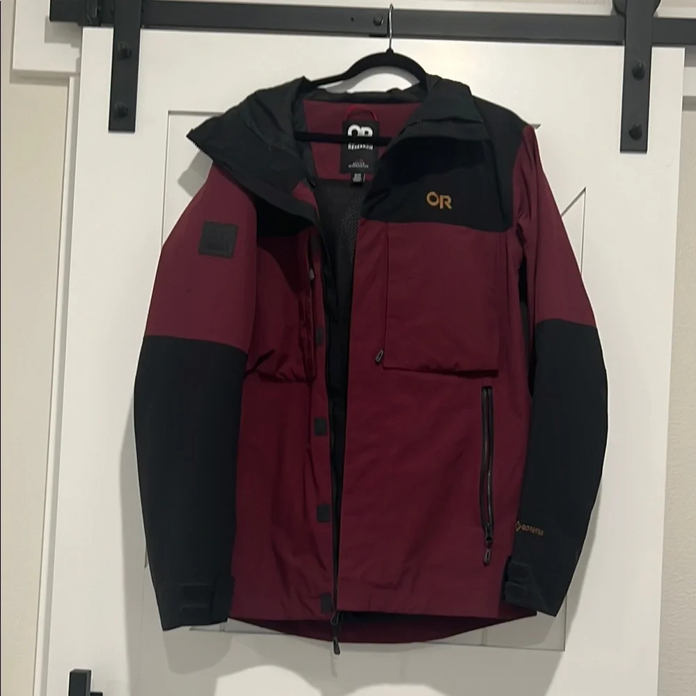 BRAND NEW NEVER WORN Outdoor Research Burgundy and Black Jacket - Picture 1 of 6